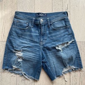 HOLLISTER Denim Shorts Size 3 w26